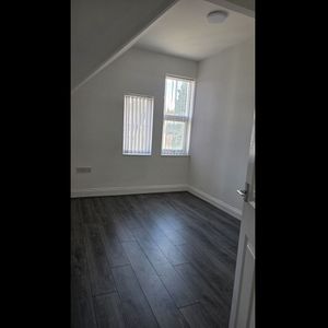 1 Bed Flat, Boldmere Road, B73 - Photo 2