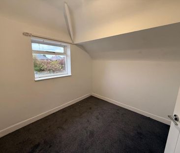 3 bedroom semi-detached house to rent - Photo 6