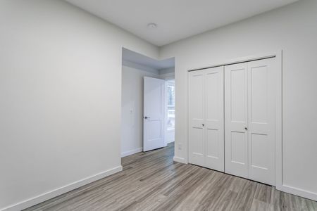 2 bed/2 bath Condo in Glenmore - Photo 3