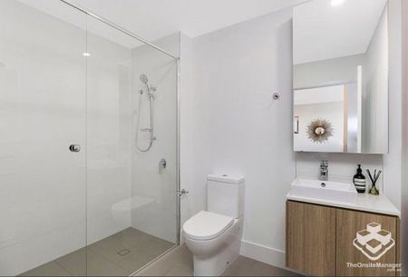 Morden Apartment On The Park - Photo 5