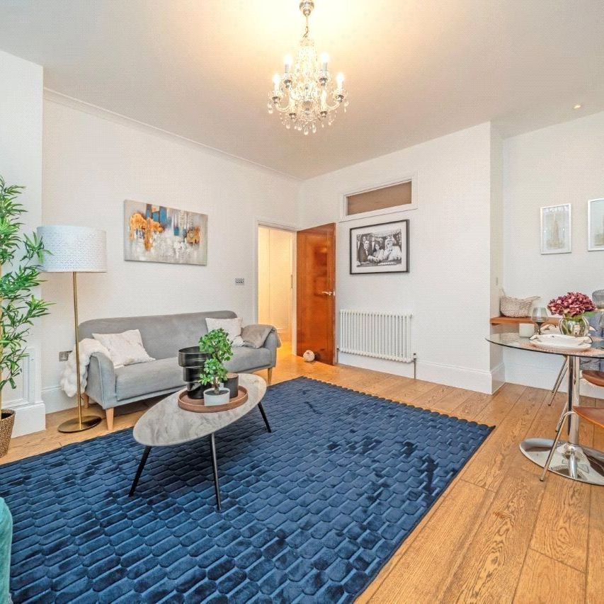 Sloane Gardens, London, SW1W flat to rent - Photo 1
