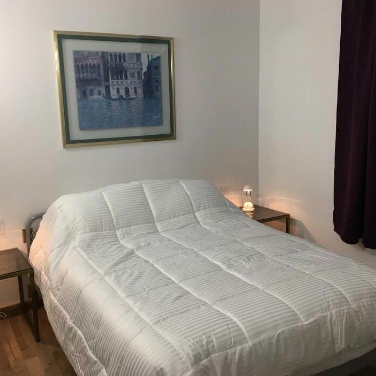 Appartement 3 chambres a coucher plus 3 salles de bain, cuisine, cour - Photo 1