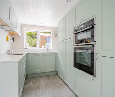 2 bedroom terraced house to rent - Photo 6