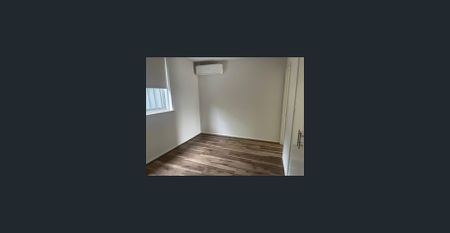 Refurbished 2-Bedroom Unit with Private Courtyard in Convenient Burwood East Location - Photo 2