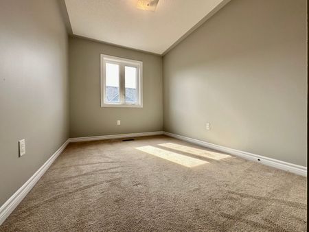 For Lease - 45 Kayak Heights, Brampton, Ontario - Photo 3