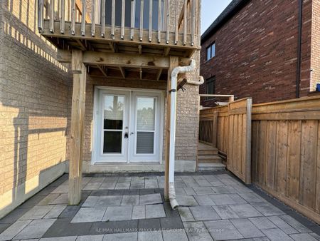 For Lease - 80 Chouinard Way Unit# Lower, Aurora, Ontario - Photo 2
