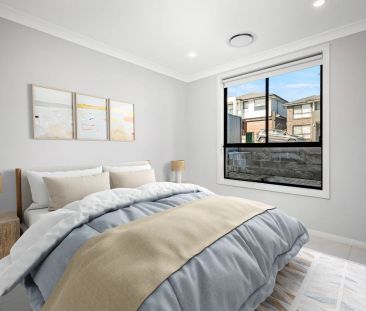 Modern 4-Bedroom Family Home available NOW! - Photo 6