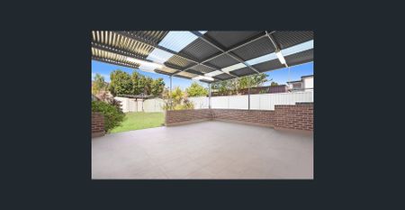 Well Presented Duplex with Quality Finishes in a Quiet Locale - Photo 4