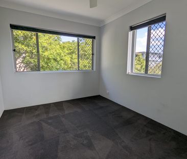 Amazing renovated unit in the heart of Windsor! - Photo 3