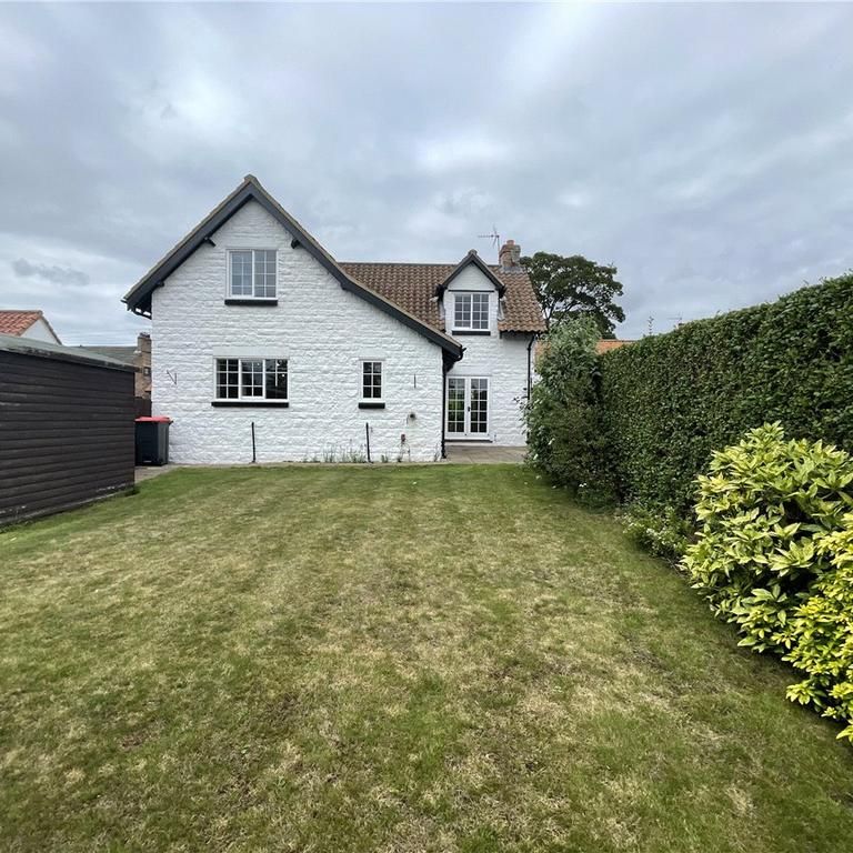 3 bedroom detached house to rent - Photo 1
