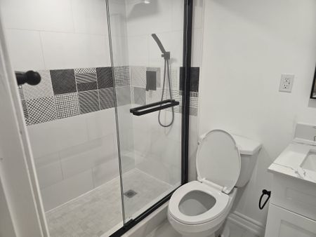 For Lease - 291 Taylor Mills Drive, Richmond Hill, Ontario - Photo 5