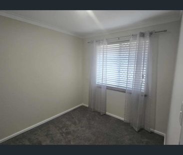 Over 55's Complex - Renovated Unit - Lovely Complex - Photo 3