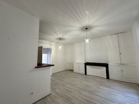 Location Appartement 3 pièces 70m² - Photo 2