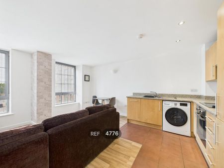 1 bedroom flat to rent - Photo 2