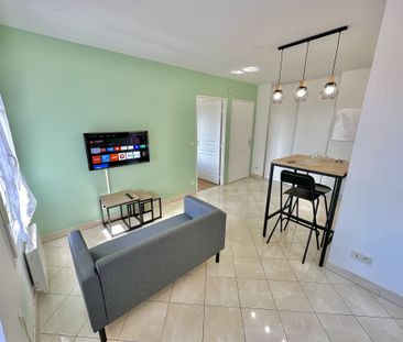 A louer studio meublé à Saint-Fargeau-Ponthierry - Photo 2