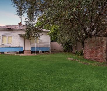 Well-presented 4-bedroom home in a prime location - Photo 5