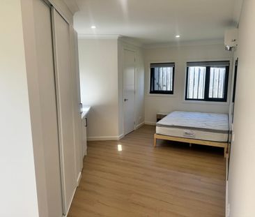 Newly Built Rooming House – 9 Rooms Available | Utilities Included ... - Photo 2