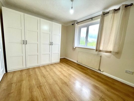 Millbrook Road East, Central - Photo 1