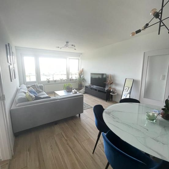 Appartement te huur - Photo 1