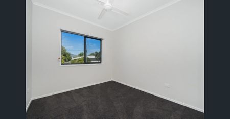 Your Next Home in Beautiful Hyde Park - Photo 4