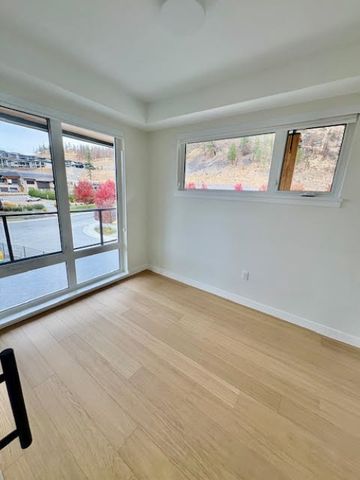 Corner Unit – Third Floor – ZARA - Photo 4