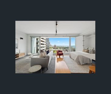 'Lumina' lifestyle retreat of light, class & panoramas - Photo 1