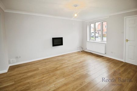 3 bedroom detached house to rent - Photo 2