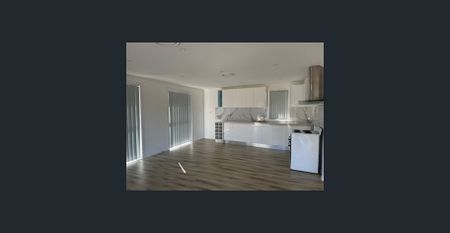 Renovated 3 Bedroom Home - Photo 2