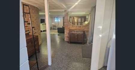 Fully Self-Contained Studio – Silkstone - Photo 5