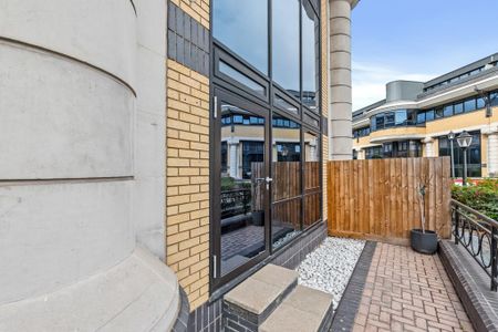 Studio to rent - Photo 2