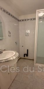 Location appartement 2 pièces 45 m² Toulon - Photo 3