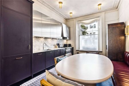 SHORT LET A stunning duplex in a period building on Ladbroke Gardens with direct access to communal gardens - Photo 4