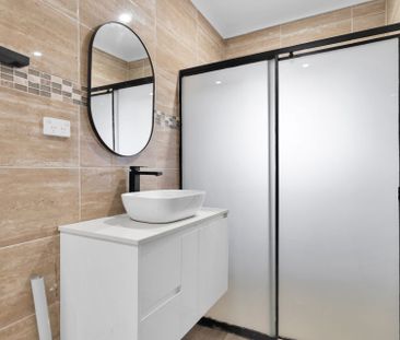 Two-bedroom granny flat in Bradbury - Photo 3