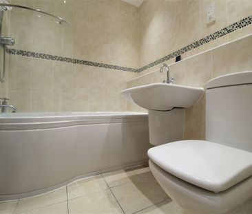 2 Bedroom Apartment To Let - Photo 6