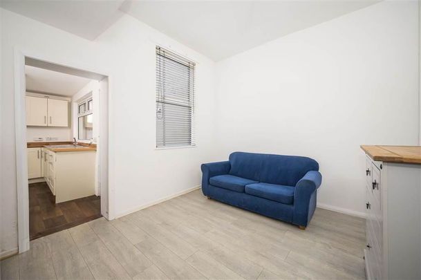 22 Tates Avenue, Belfast, Belfast, BT9 7BY - Photo 1