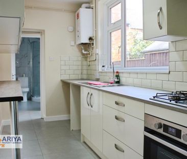 3 bedroom terraced house to rent - Photo 5