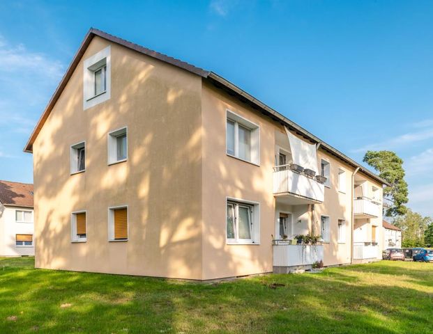 Sanierte 4-Zimmer-Wohnung mit Balkon in Celle Klein-Hehlen! - Foto 1