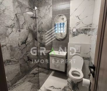 Casa Moderna | 5 Camere | Curte Interioara | Garaj | Parcare - Photo 1