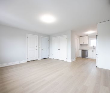 For Lease - 83 Burr Avenue Unit# Upper1, Toronto, Ontario - Photo 5
