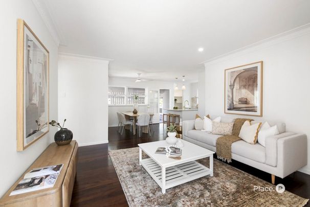 19 Camelia Street, Cannon Hill QLD 4170 - House For Rent - $1,050 | Domain - Photo 1