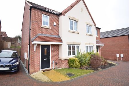 Pilkington Close, Wakefield - Photo 2