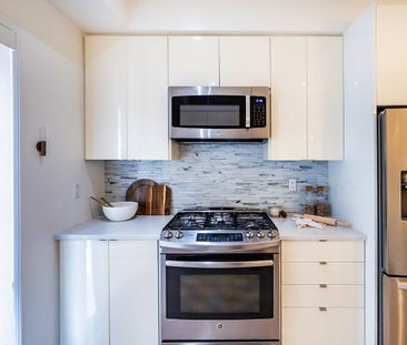 For Lease - 113 THE QUEENSWAY N/A Unit# TH57, Toronto, Ontario - Photo 3