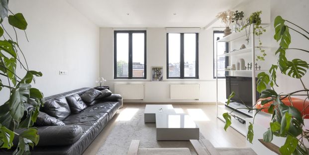 Appartement te huur in Antwerpen voor € 875 met 2 slaapkamers - Photo 1