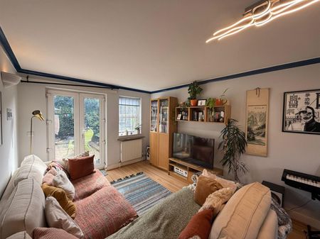 4 Bedroom House - Detached To Let - Photo 2