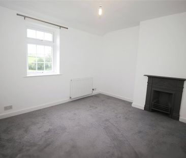 2 bedroom semi-detached house to rent - Photo 3