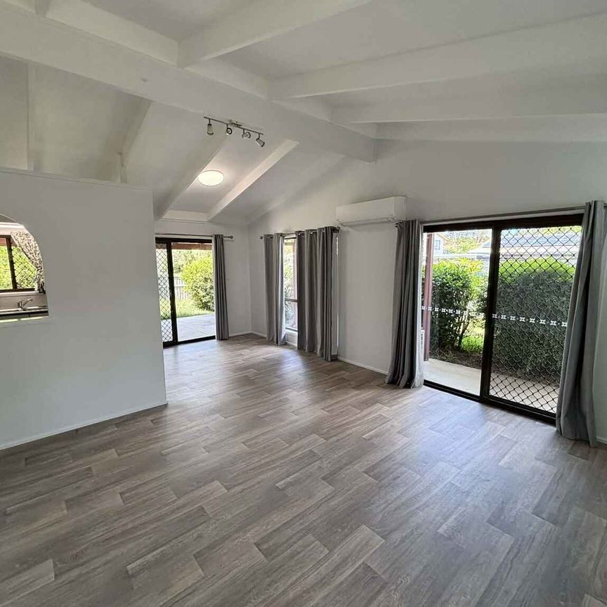 24 Meadow Street Caboolture - Photo 1