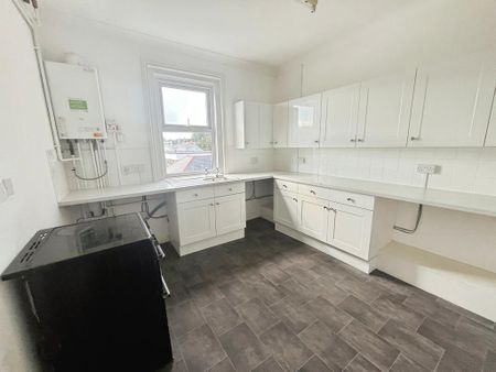 2 bedroom flat to rent - Photo 5