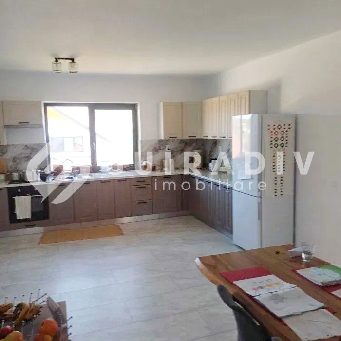 Casa de inchiriat, teren de 500 mp, 2 parcari- Corusu - Photo 1