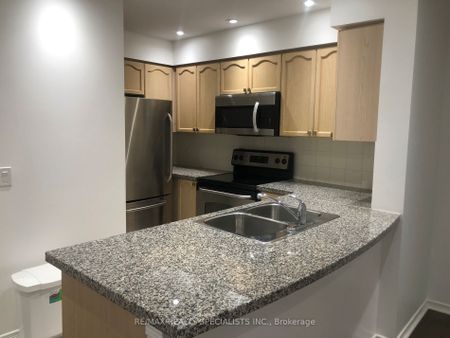 For Lease - 4889 Kimbermount Avenue Unit# 111, Mississauga, Ontario - Photo 4