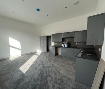 3 bedroom flat to rent - Photo 5